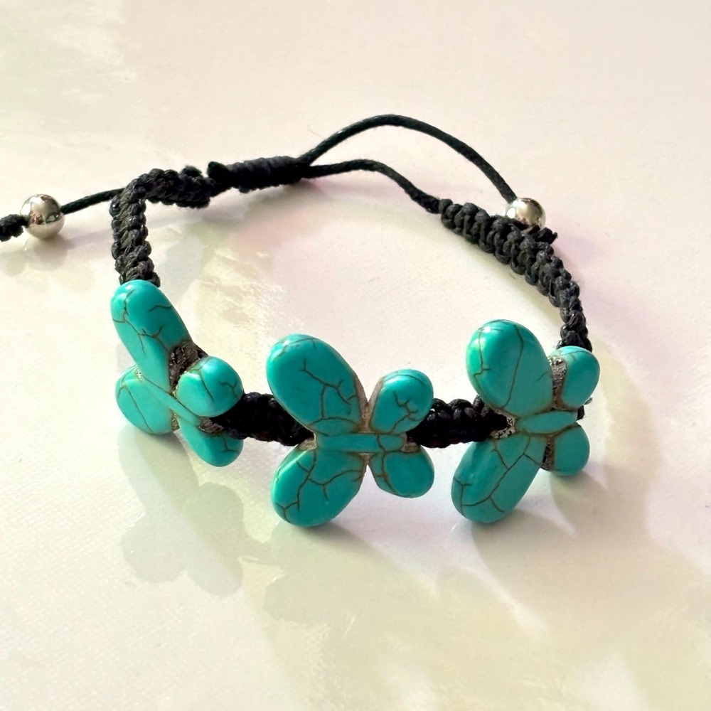 💥FREE💥Howlite Turquoise Butterfly Beads ajustable rope bracelet